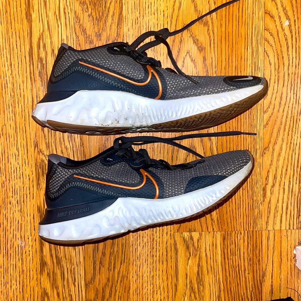 Nike shoes almost brand new